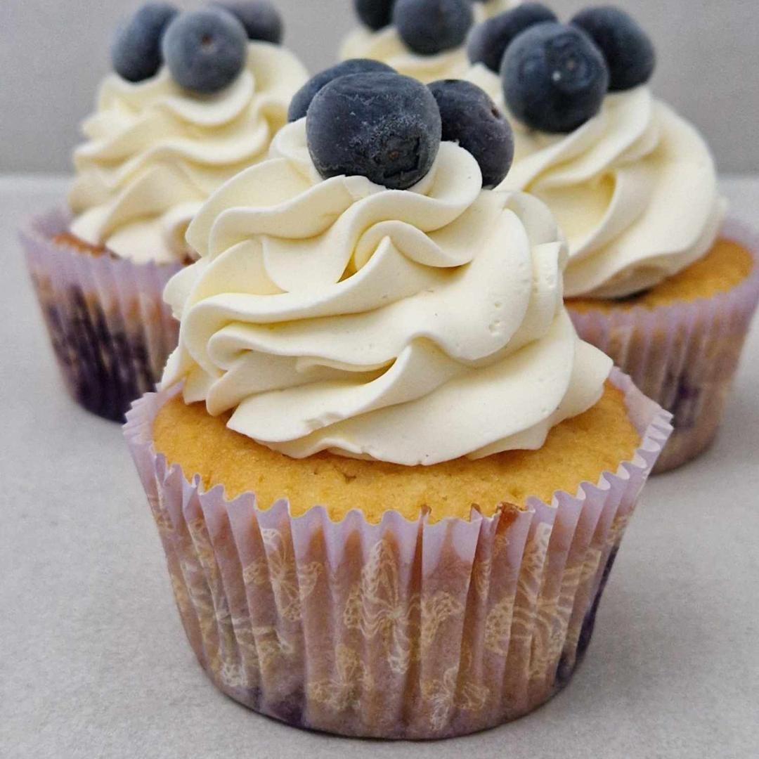 Cupcakes blauwe bessen met witte chocola