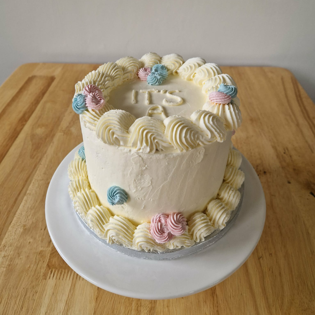Gender reveal taart