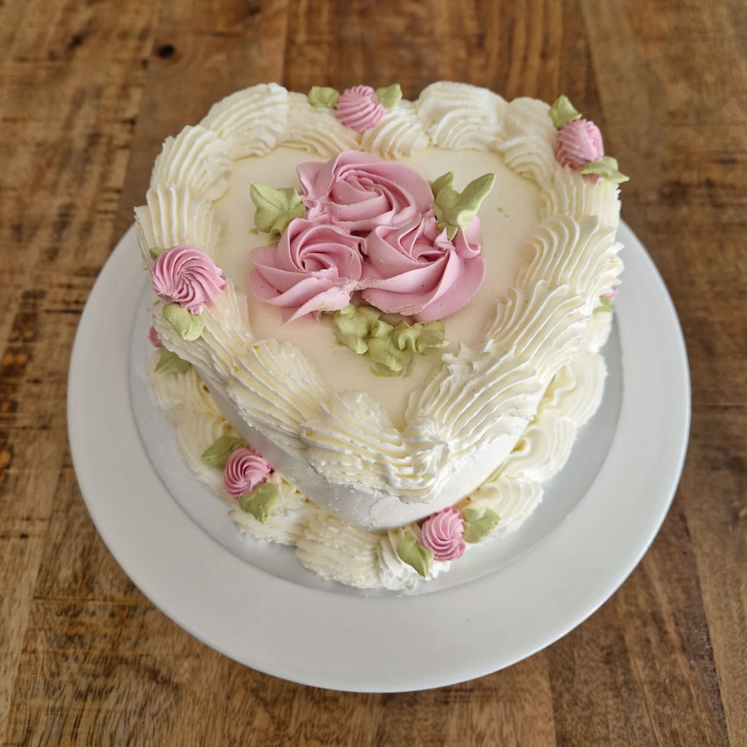 Rose heart cake (8 pers)